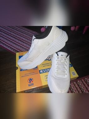 Skechers Slip-ins: Max Cushioning Endeavour -  12